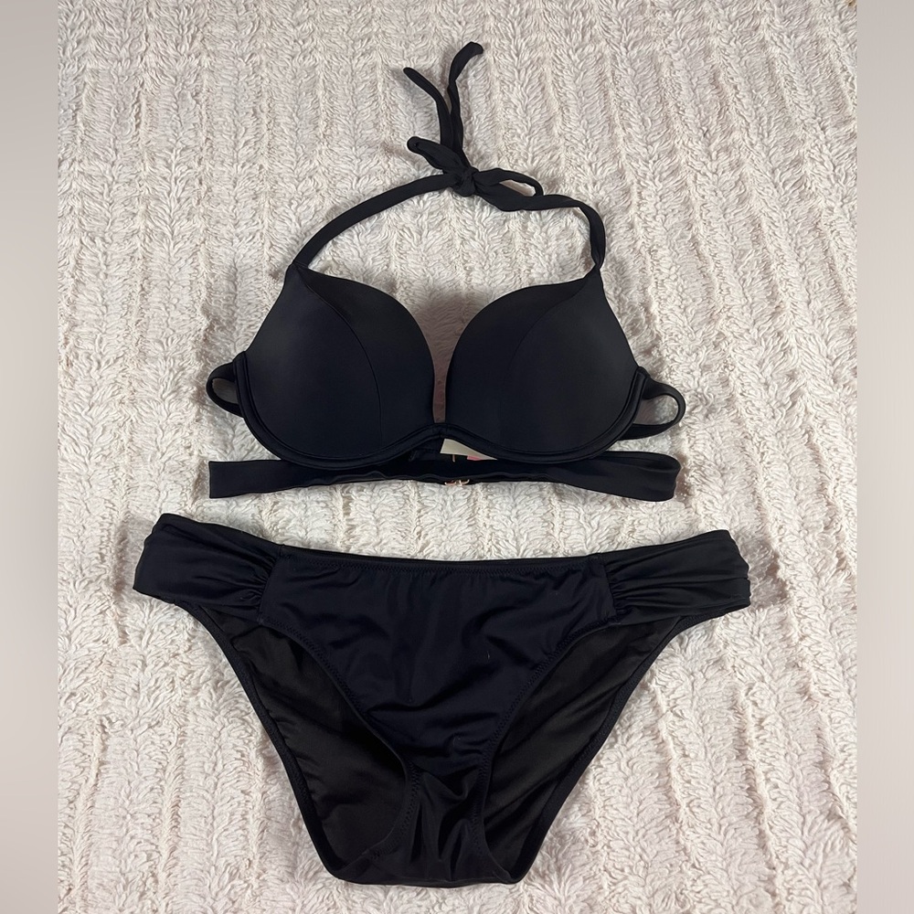 Victoria’s Secret Black Bikini With Pineapple Print Shorts 34C, Medium NWOT